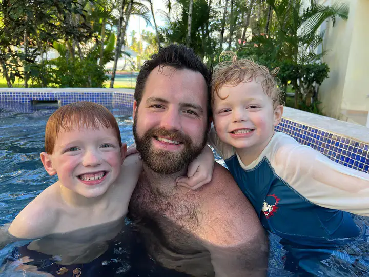 Jacuzzi at Las Canas Beach Retreat