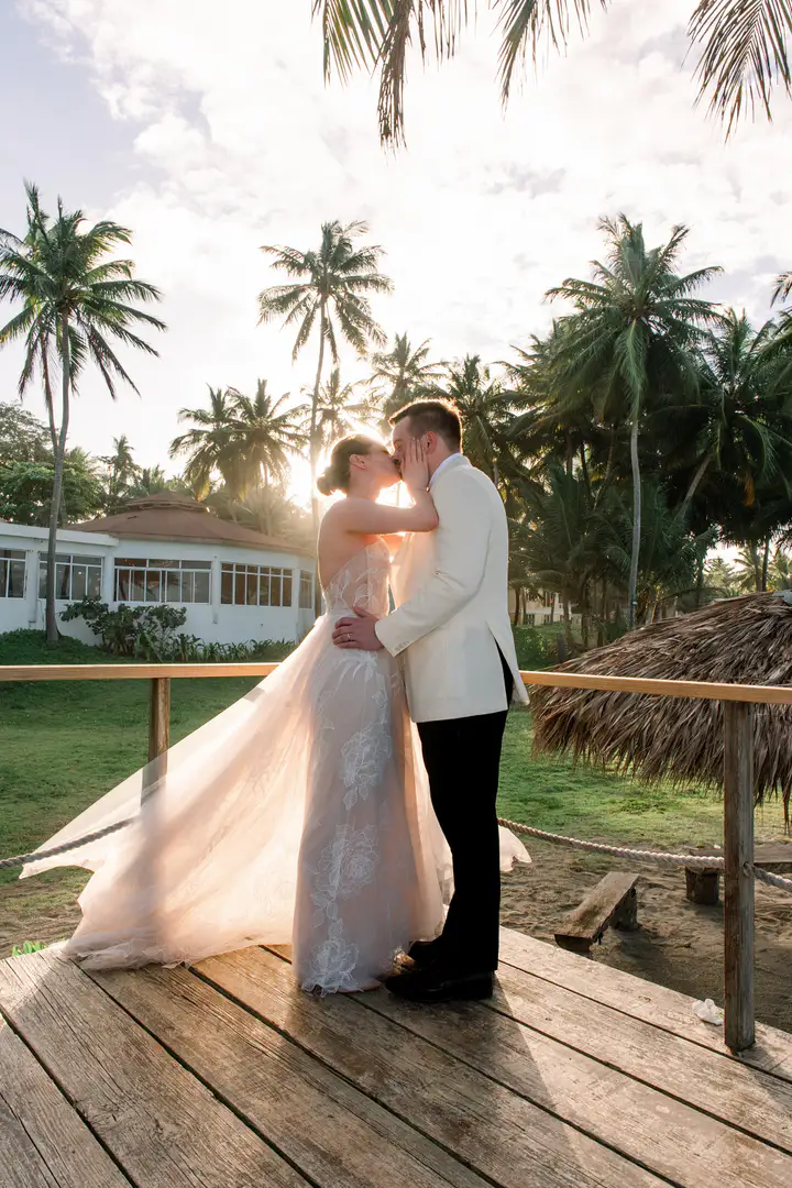 Golden hour celebration beachfront at Las Canas